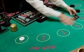 spill pai gow poker gratis på live casino