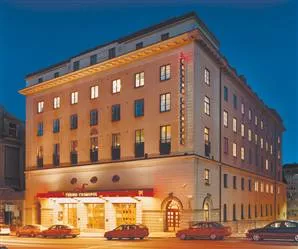 Casino Cosmopol Gøteborg Addresse: Packhusplatsen 7, 411 13 Göteborg, Sverige Tlf: +46 31 333 55 00 Åpent alle dager mellom 13-04