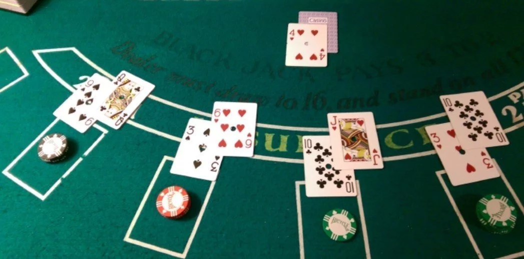 spill blackjack, spilleautomater og andre casino spill hos KarlCasino
